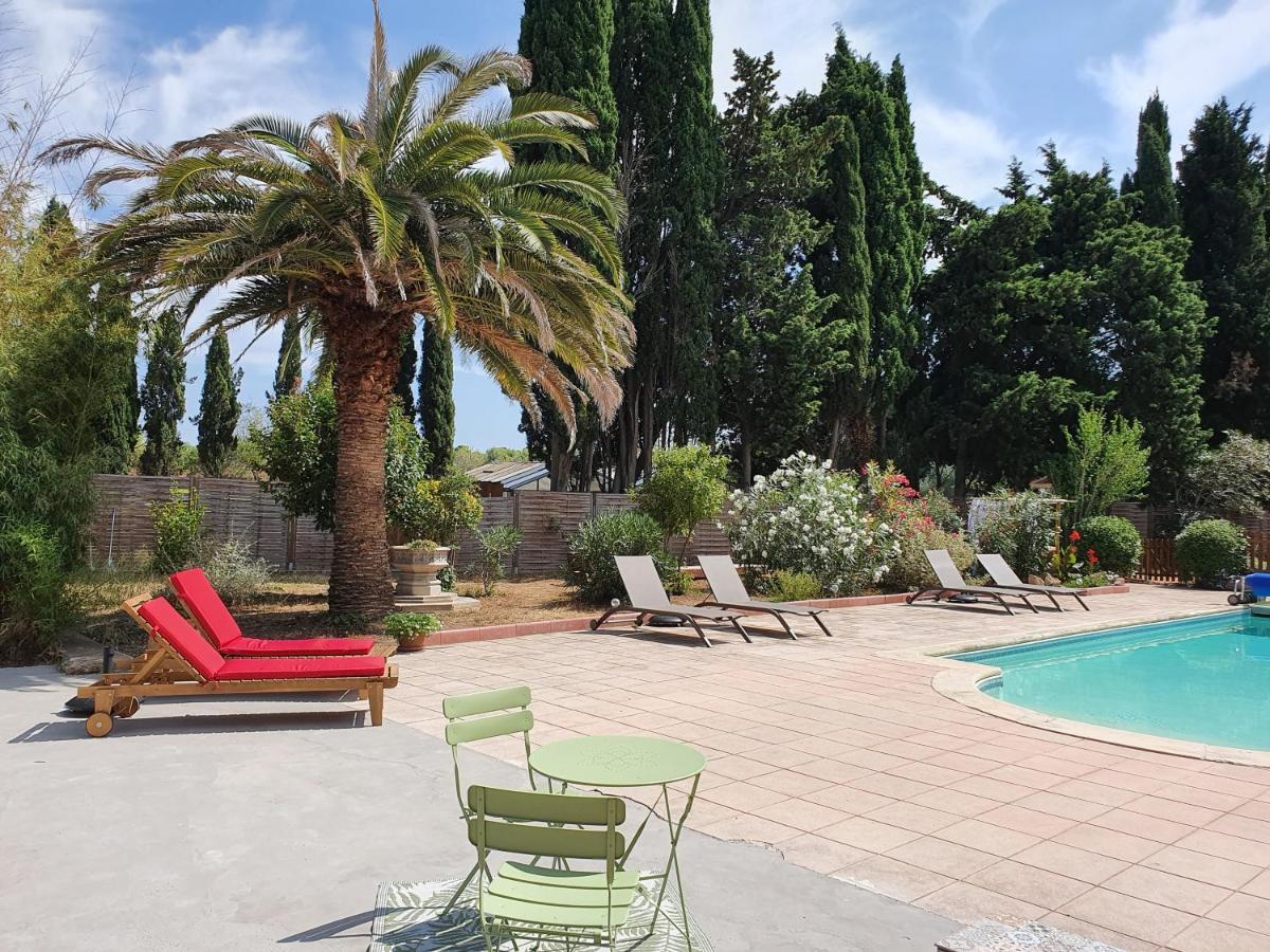 Au Secret Des Bregines Bed & Breakfast Beziers Bagian luar foto